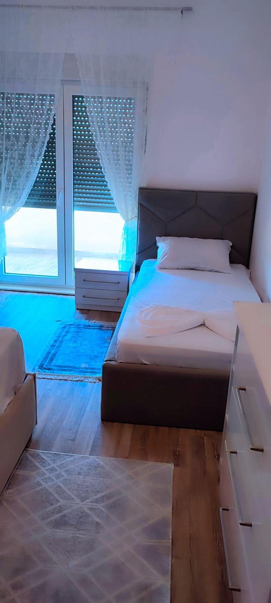 Sabi Apartment Golem Qerret 部屋 写真